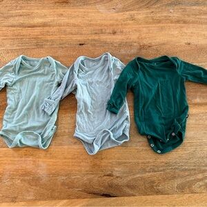 Kyte baby onesie shirts